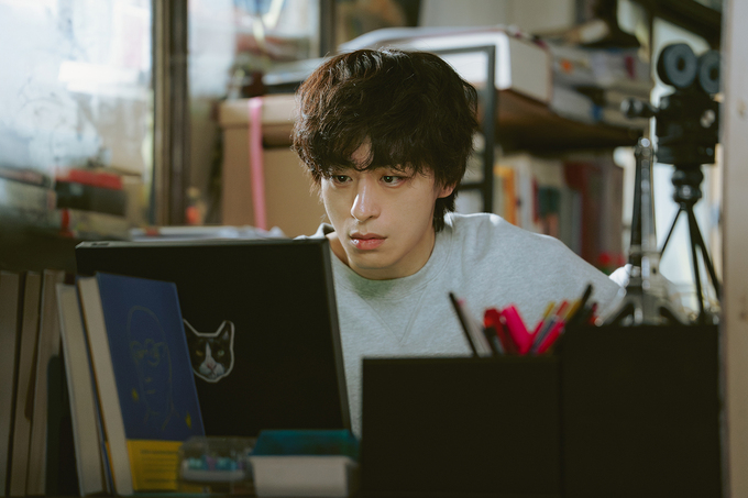 모두가 자신의 무가치함과 싸우고 있다